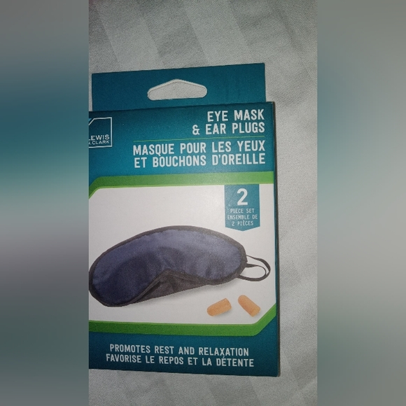 Eye mask and Ear plugs - Picture 1 of 2